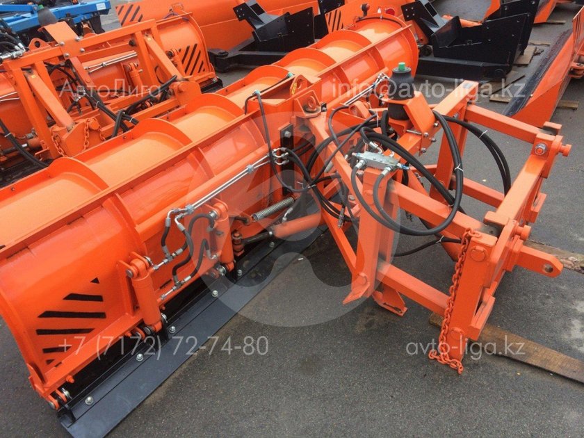 Отвал КДМ КАМАЗ