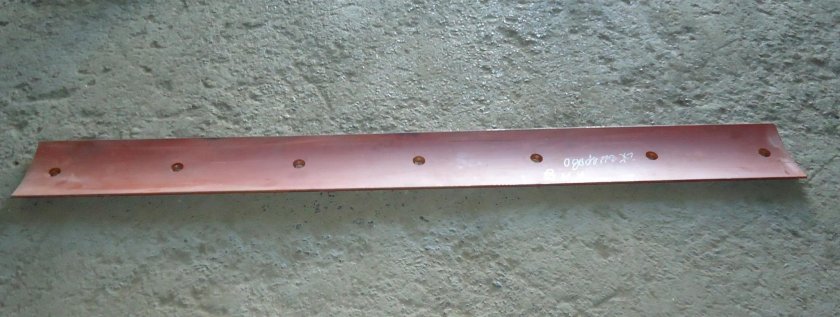 Нож среднего отвала 225.07.04.00.005