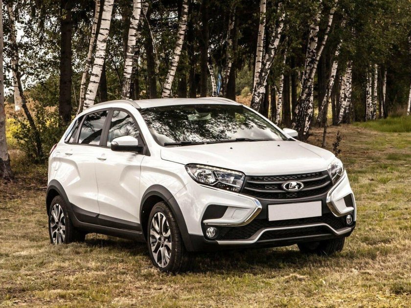 Lada XRAY Cross белый