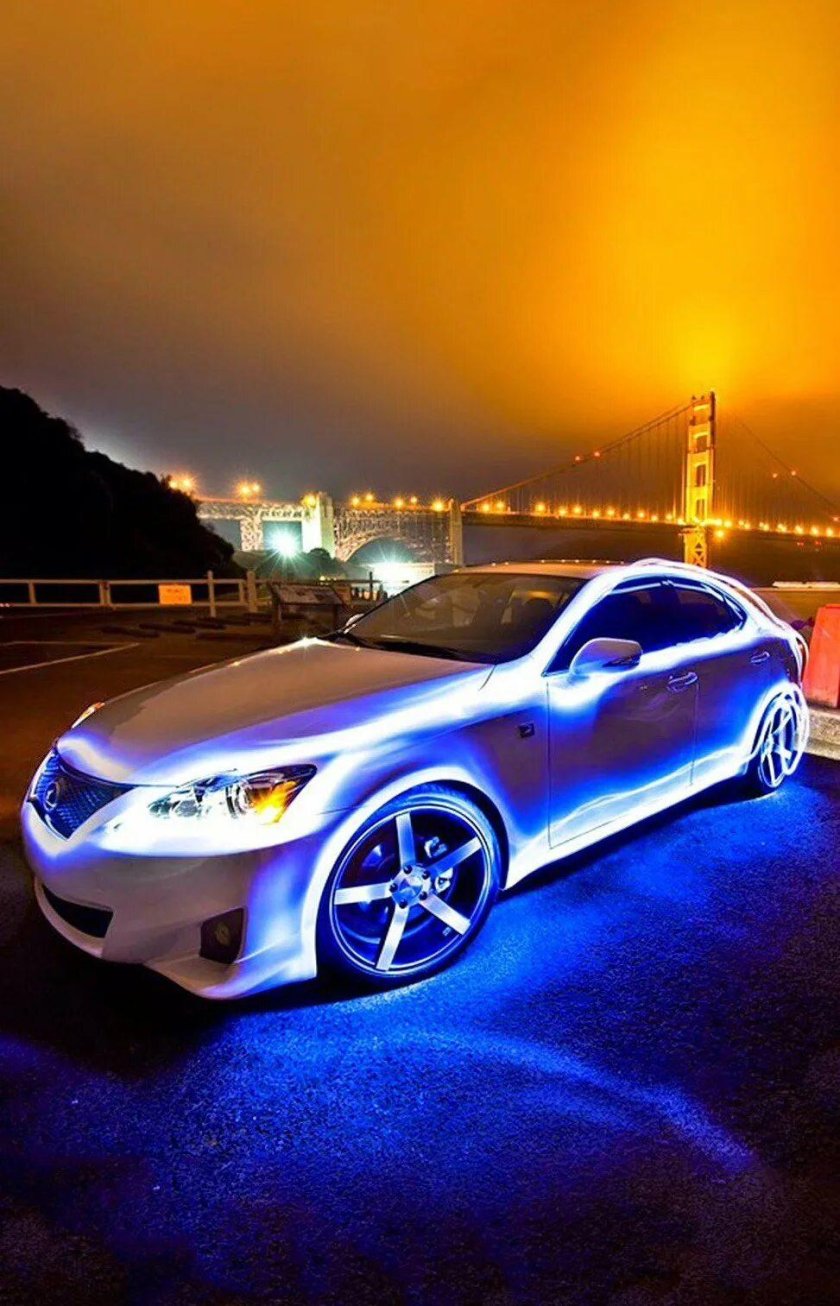 Яркие машины