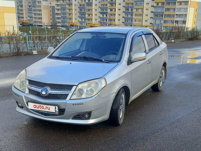 Джили МК серебристая