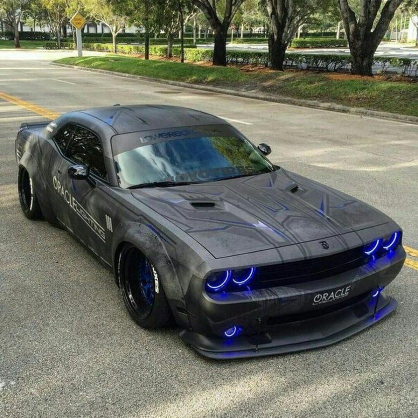 Додж Челленджер Либерти волк