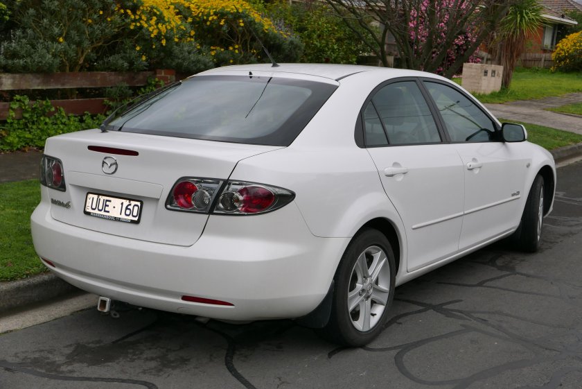 Mazda 6 gg белая