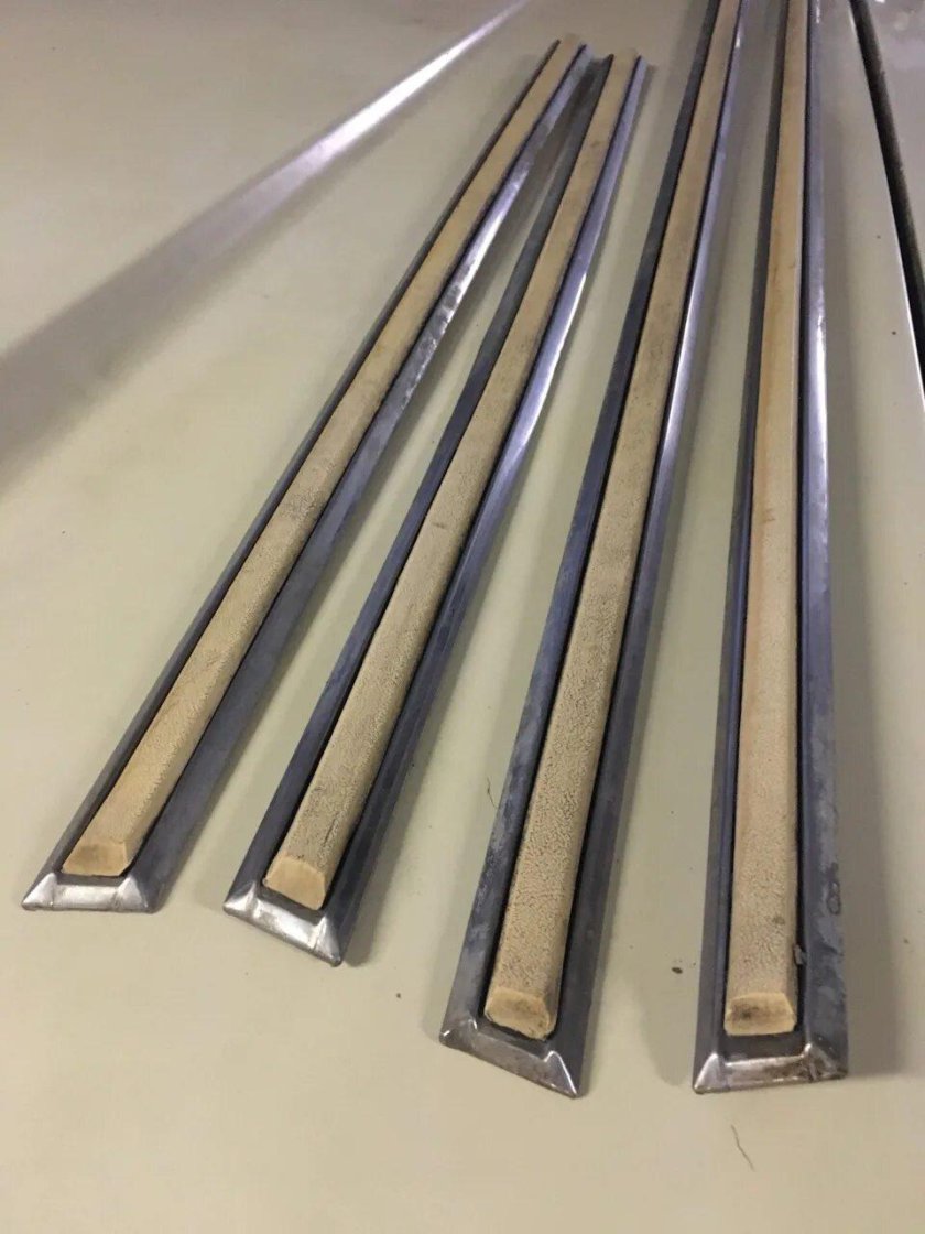 Молдинг кузова