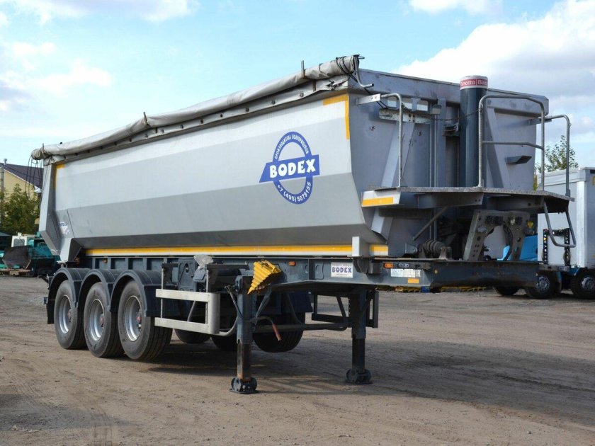 Самосвальный полуприцеп Бодекс