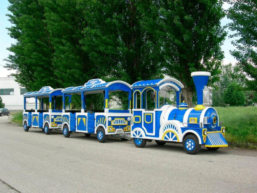 Александрия Петергоф паровозик