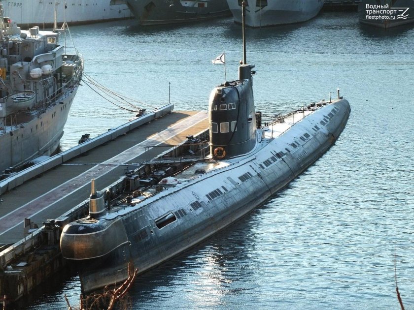 Подводная лодка Фокстрот 641