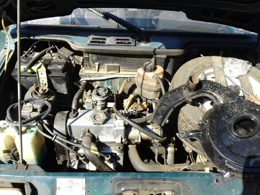 ВАЗ 1111 Ока подкапотное пространство