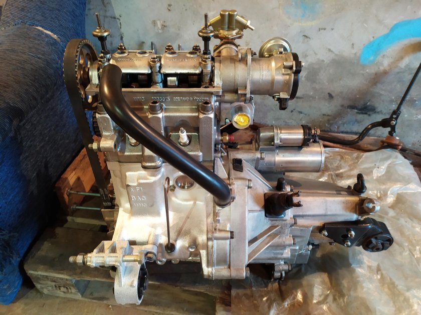 Двигатель Ока 11113