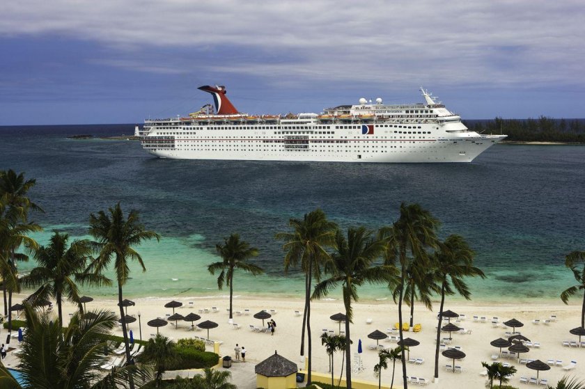 Круизный лайнер Карибское море