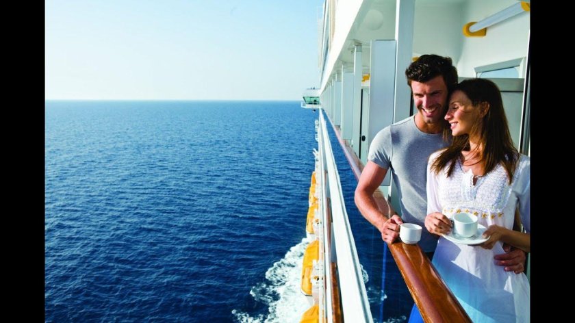 Девушка на лайнере