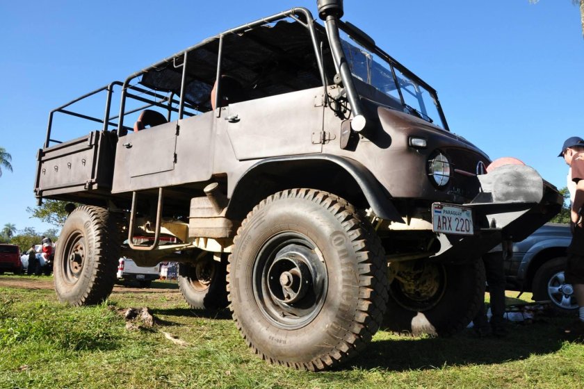 Unimog 404