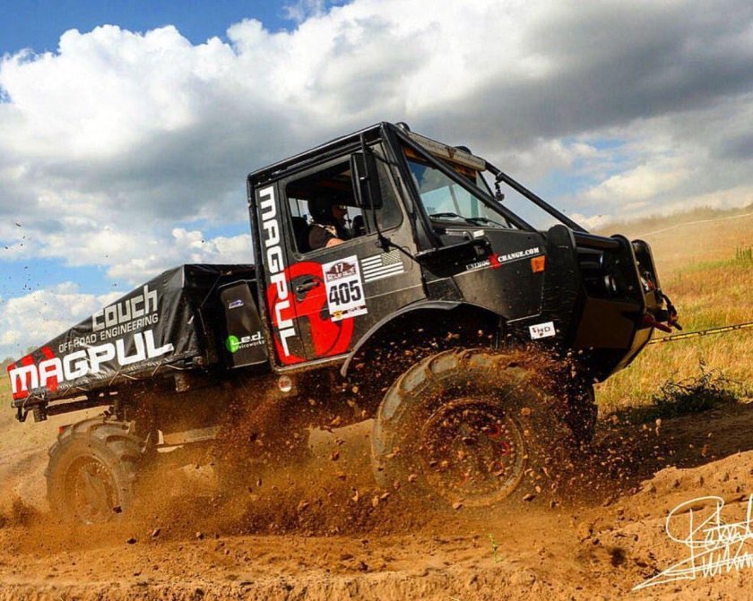 Mercedes Benz Unimog Rally