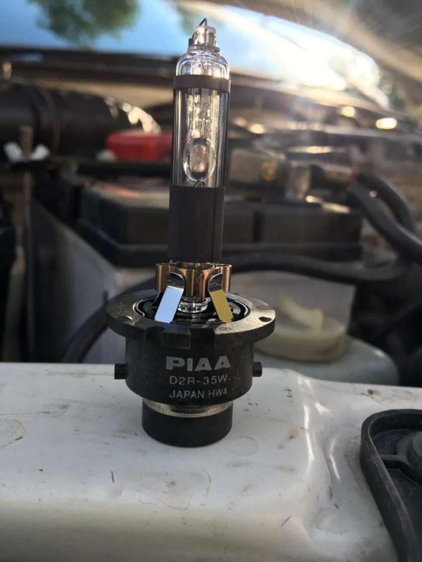 Лампочки ближнего света Хонда Цивик 4д 2008