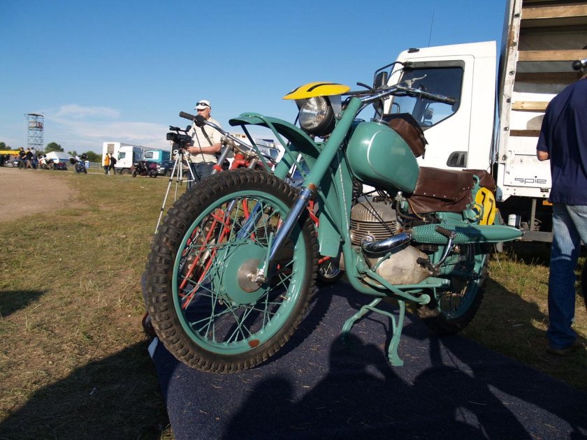 ИЖ-м12 мотоцикл