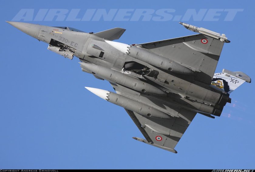 Истребитель Рафаль