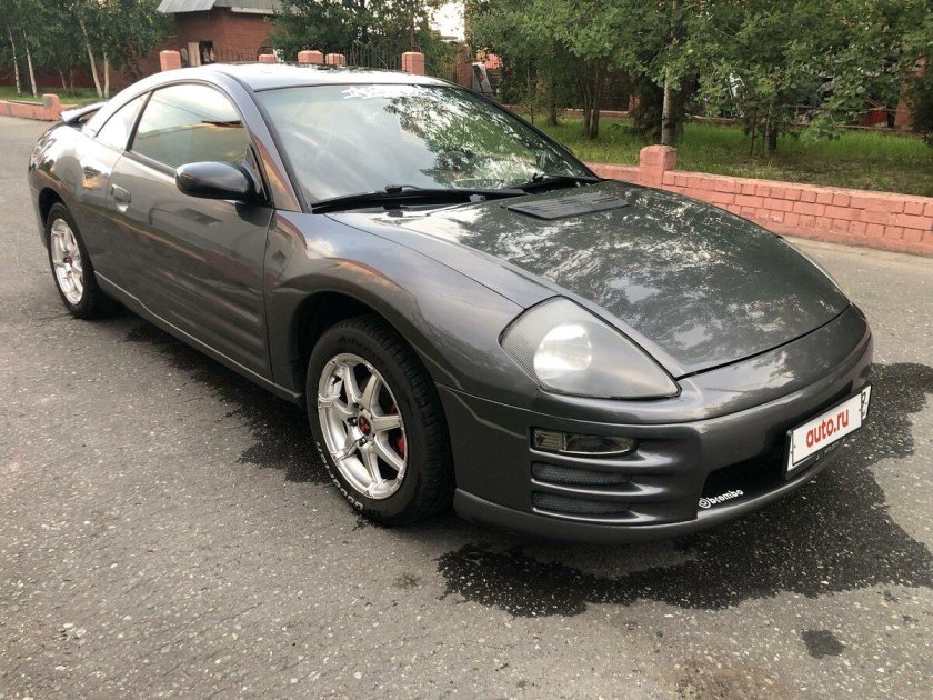 Митсубиси Эклипс 2002