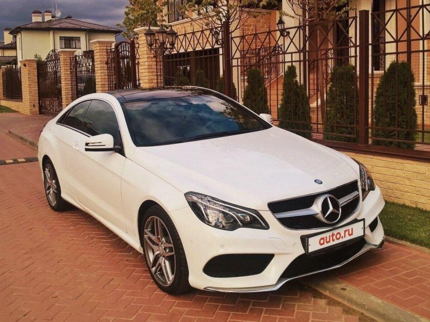 Мерседес Бенц е200 купе