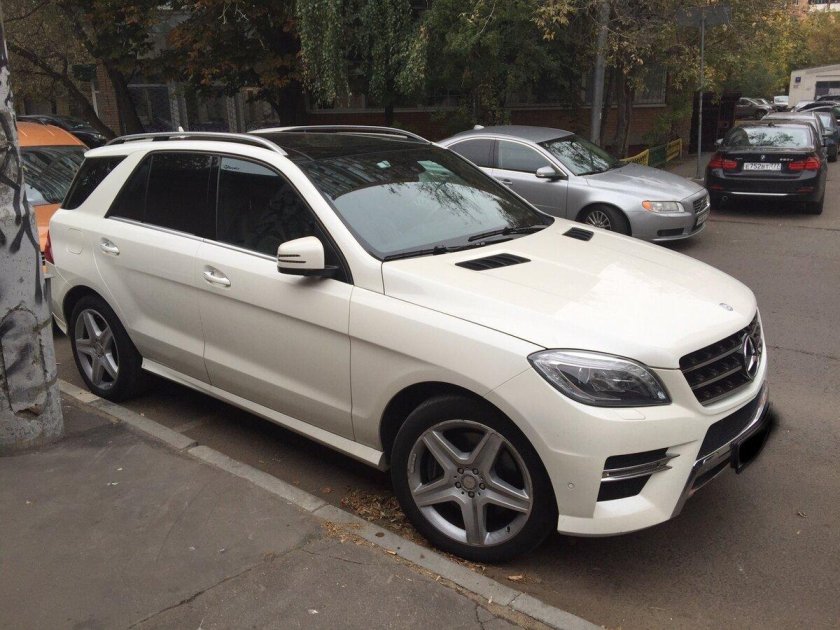 Мерседес мл w166 белый