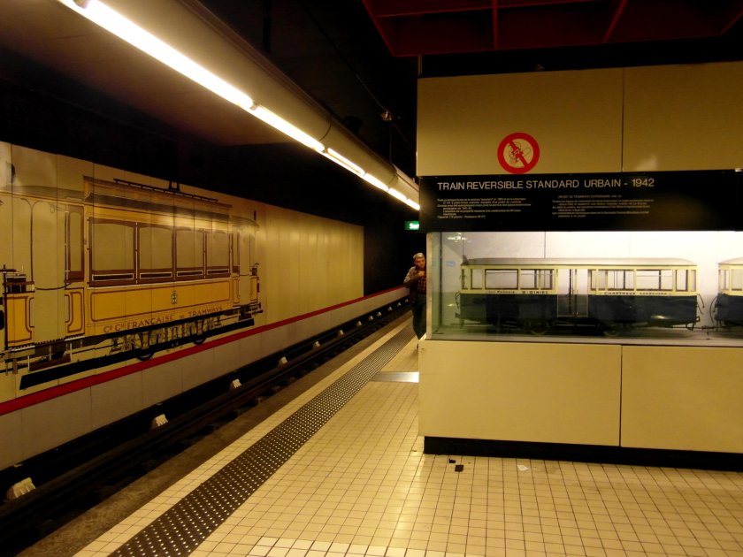Метро в Марселе