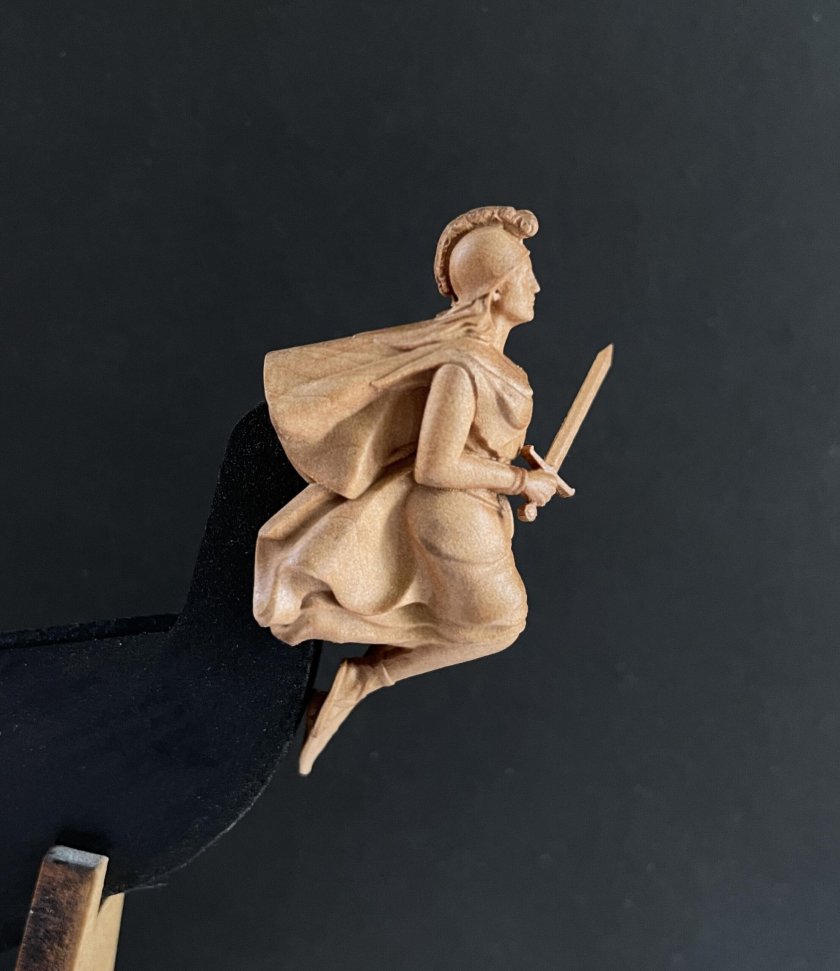 Нос фигурка