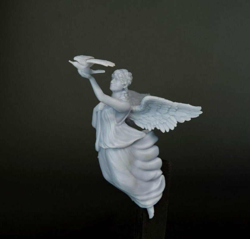 Гальюнная фигура