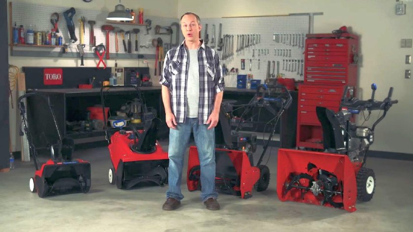 Снегоуборщик бензиновый Toro 38828 самоходный