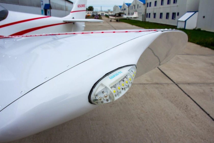 Бортовые аэронавигационные огни Бано