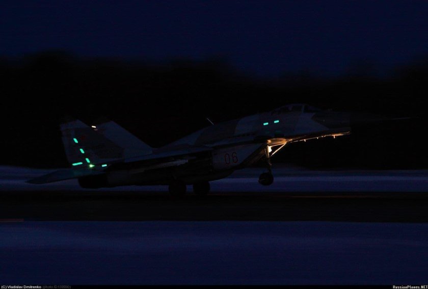 Миг-29 строевые огни