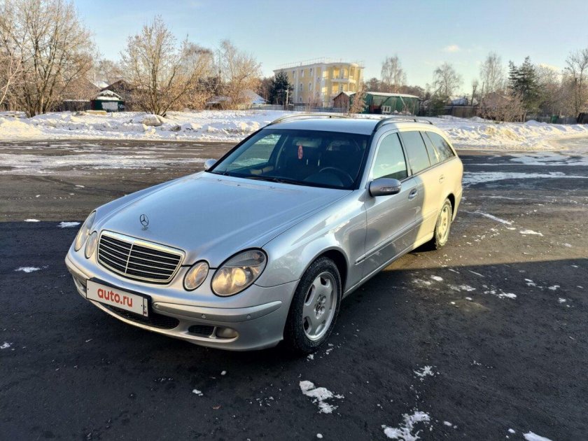 Мерседес е220 2009