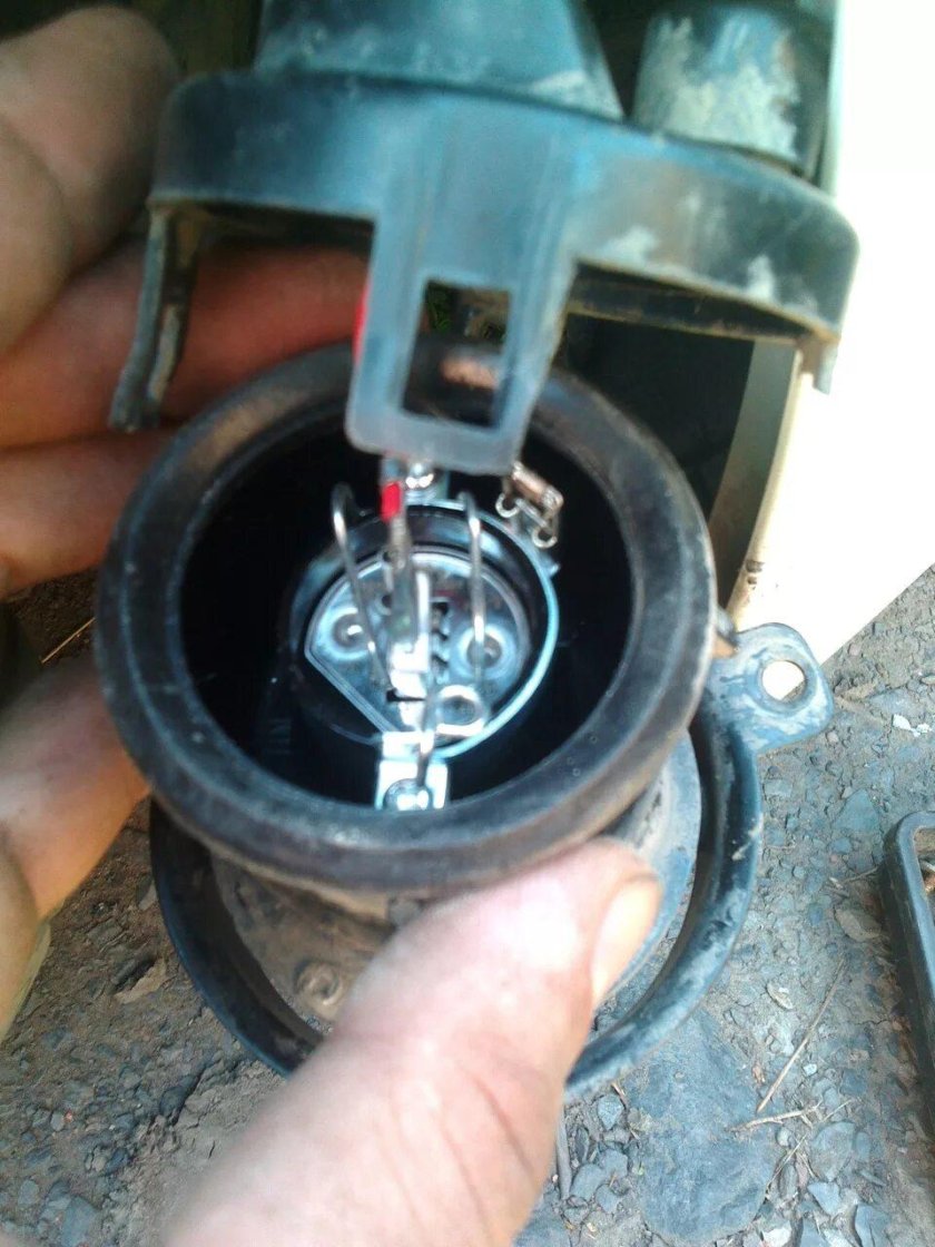 Лампочка ближнего света чери бонус а13