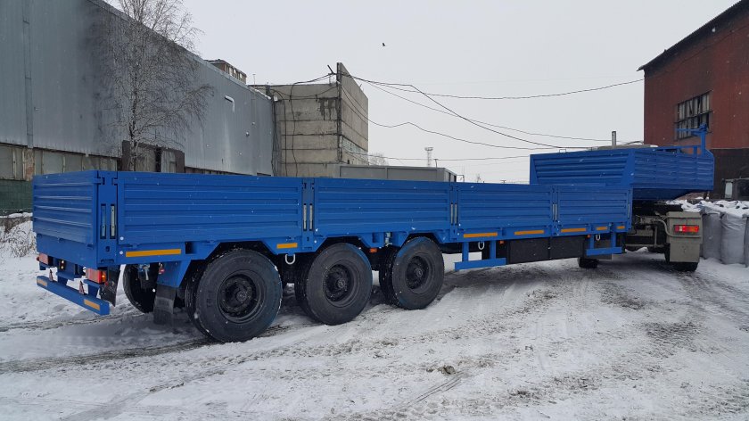 Полуприцеп УРАЛСПЕЦТРАНС бортовой