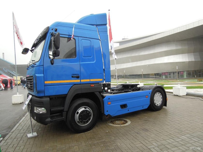 Тягач МАЗ 2020