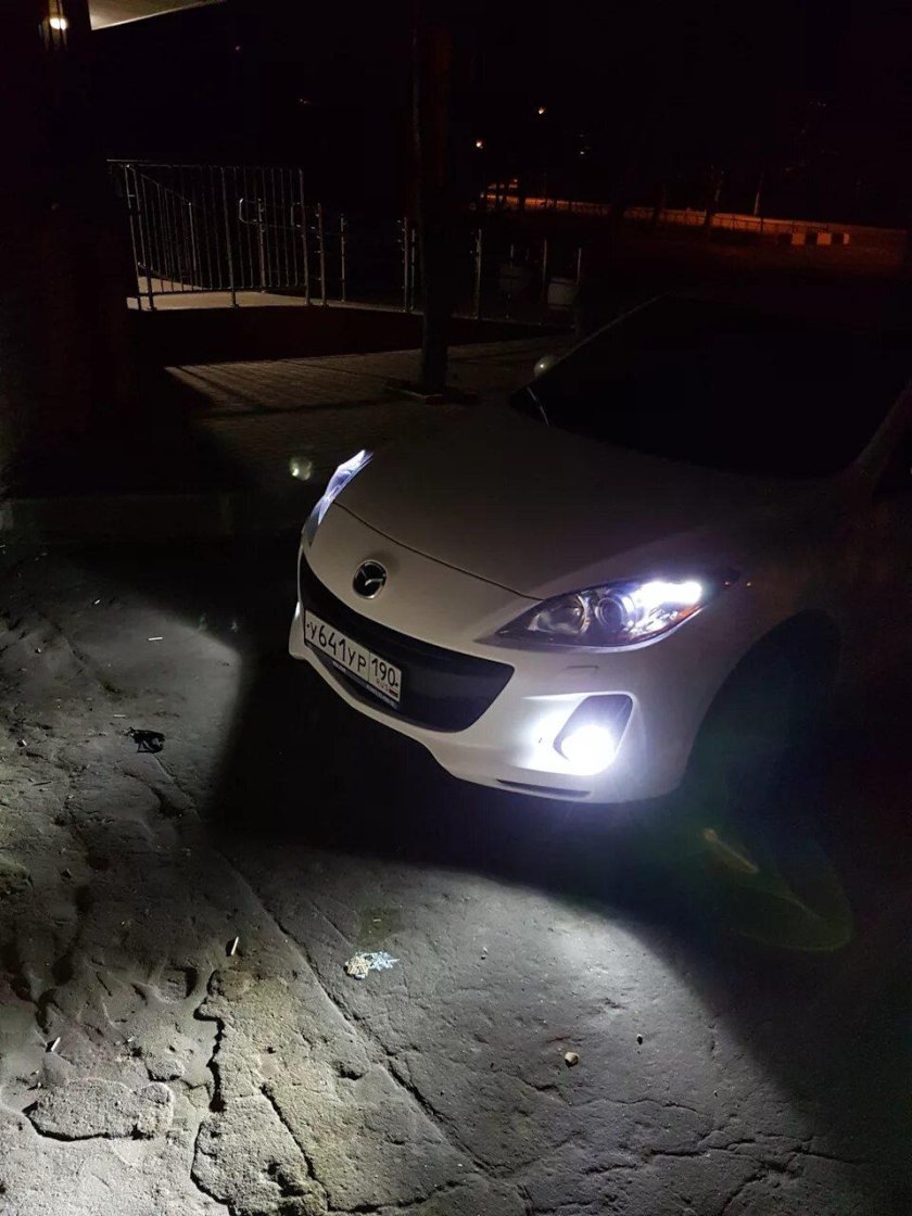 Светодиодные противотуманные фары на мазду 3 BL