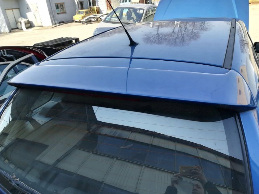 Спойлер на Мазда 323 bj