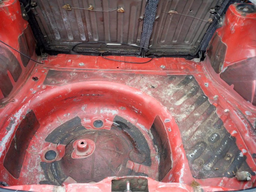 Mazda 626 ge багажник