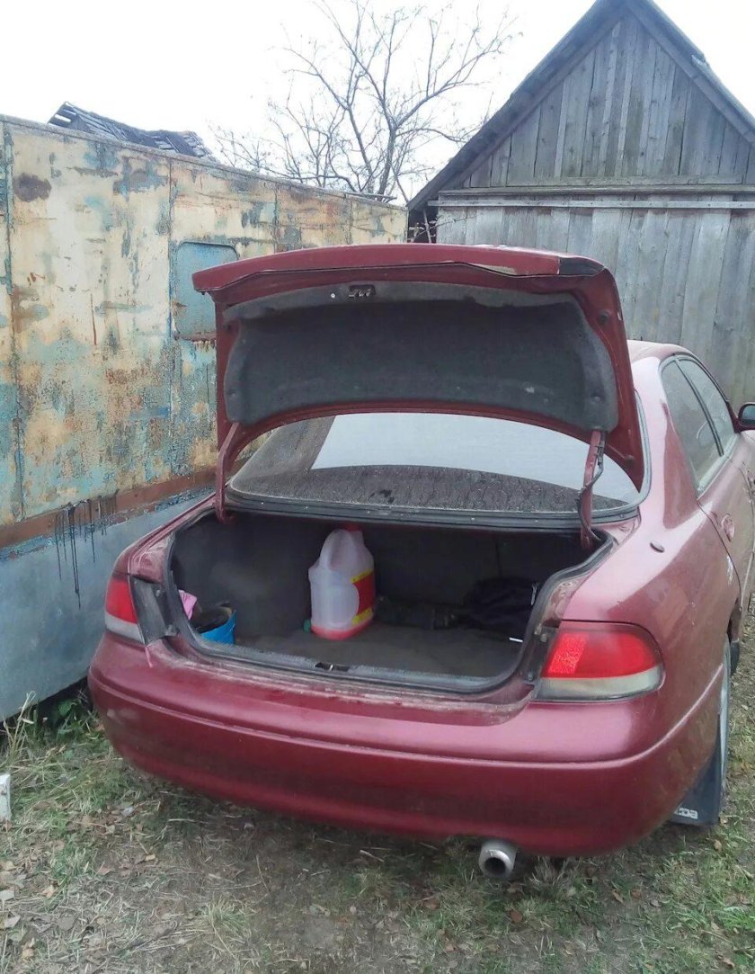 Мазда 626 багажник