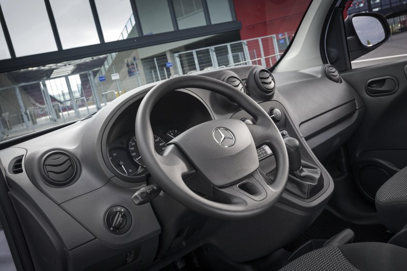 Mercedes Benz Citan w415 салон