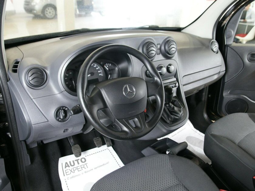 Mercedes Benz Citan w415 салон