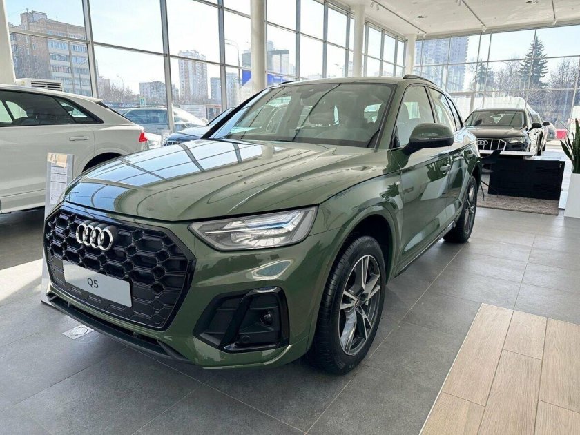Q8 зеленая