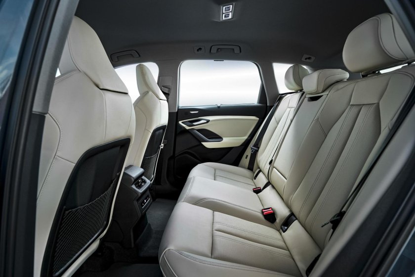 Ауди q6 e tron 2025 салон