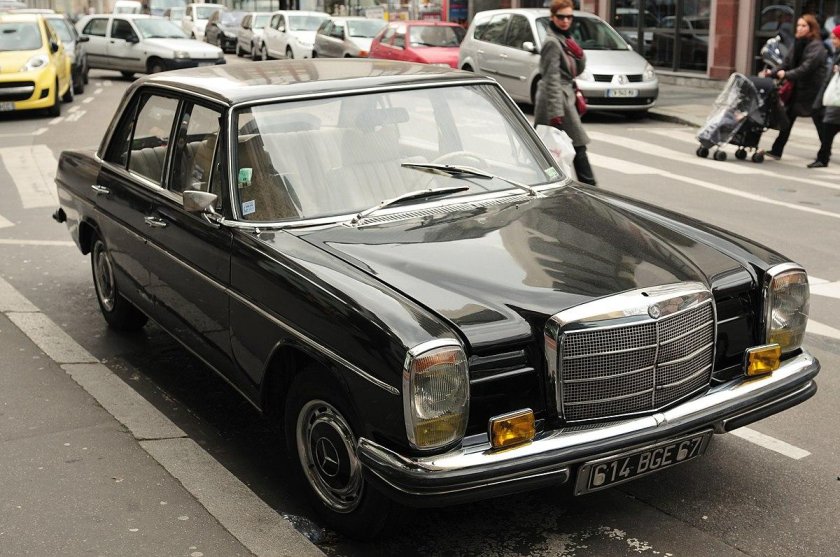 Mercedes-Benz w114/w115