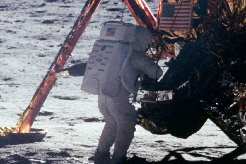 Человек на Луне