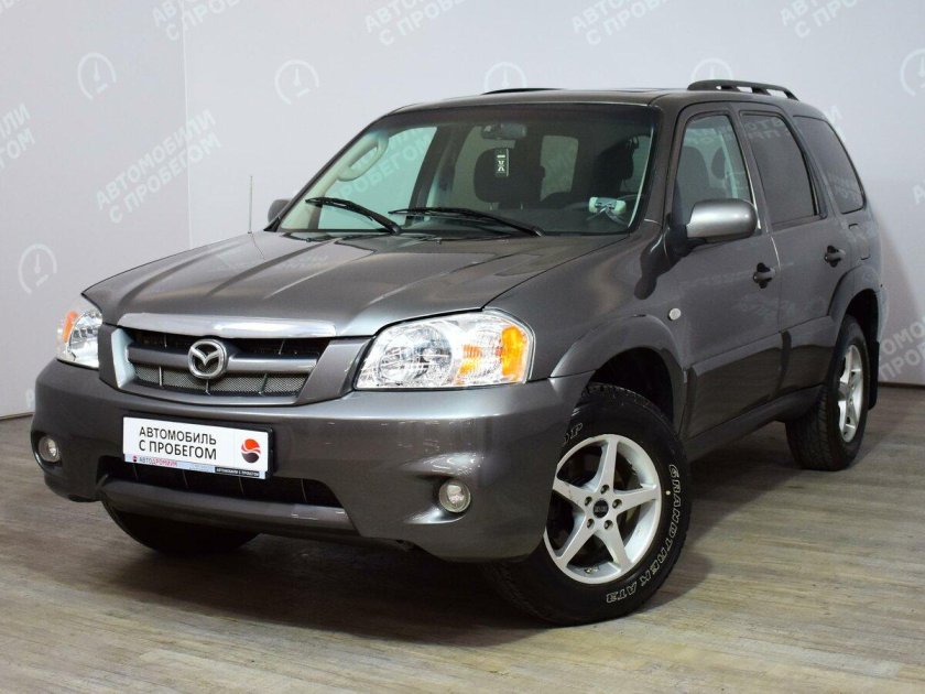 Мазда трибьют 2005 Рестайлинг белого цвета