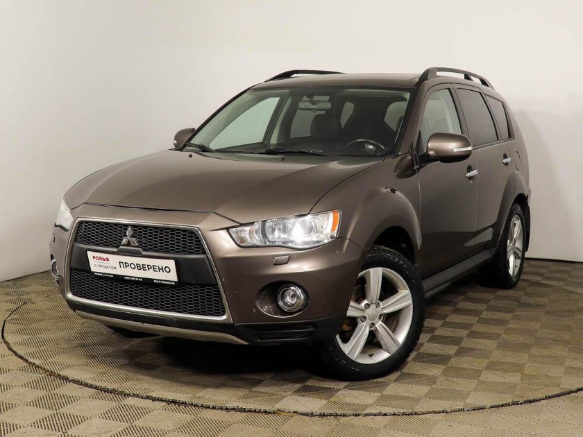 Mitsubishi Outlander 2011