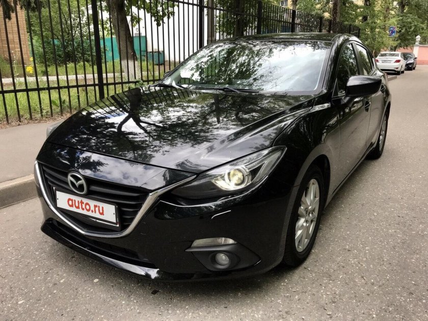 Мазда 3 2013 черная