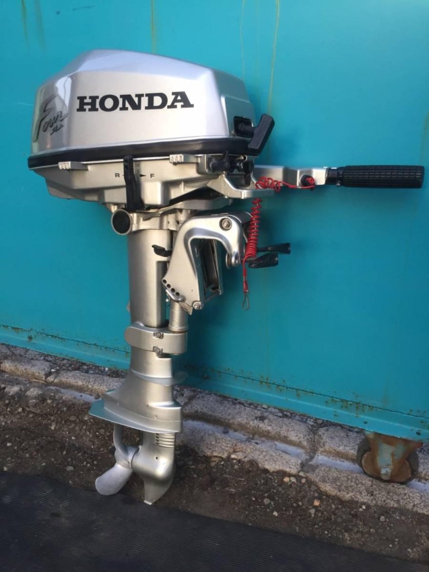 Мотор Хонда 5 4х тактный