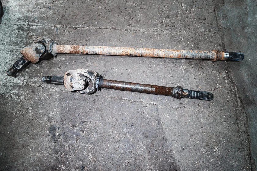 Jeep Wrangler Rubicon полуоси передние