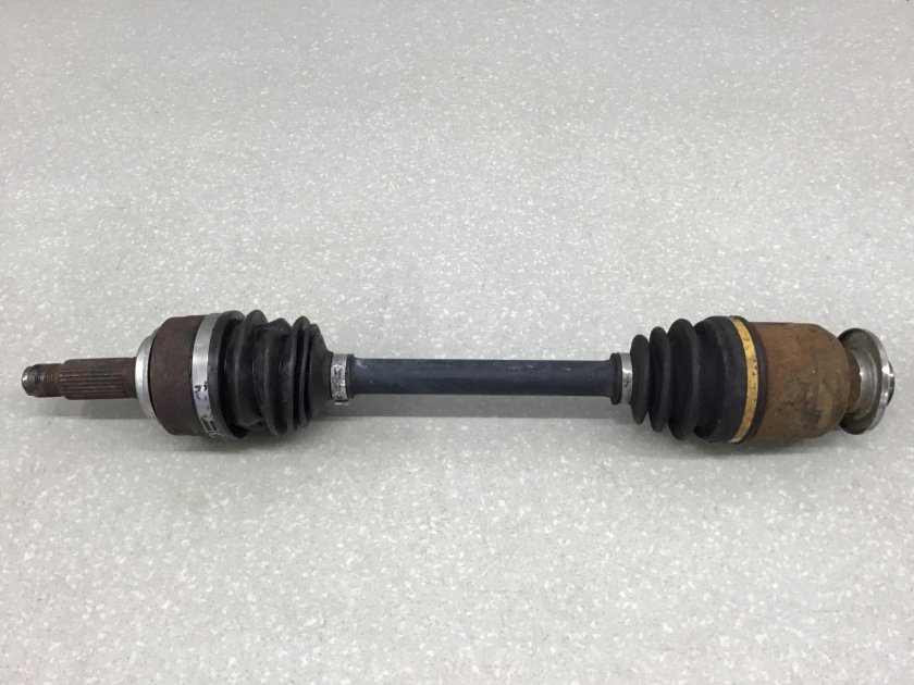 Полуось Civic