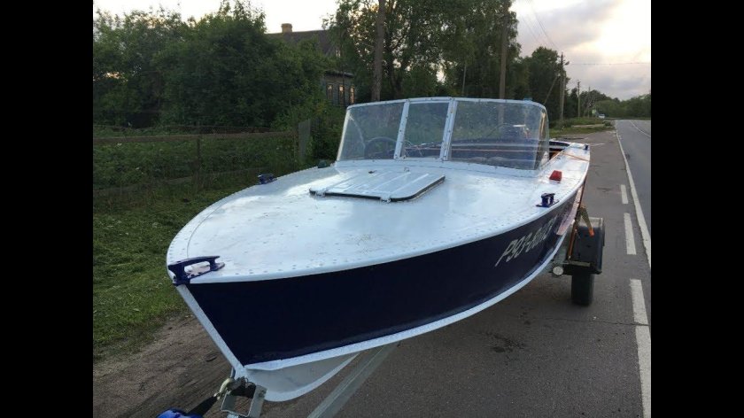 Моторная лодка Прогресс 2м